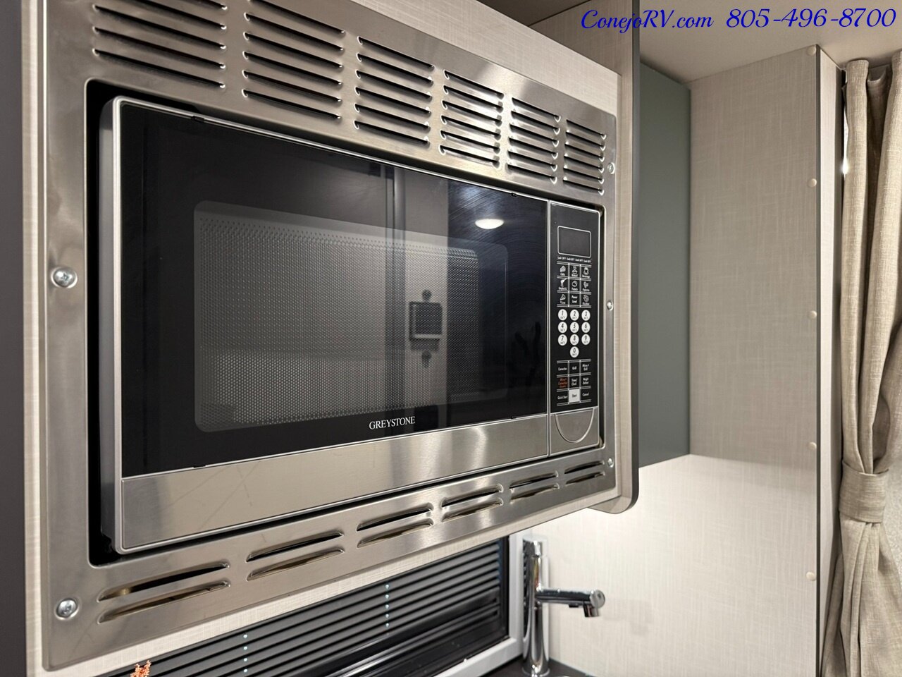 2025 Winnebago Ekko 23B Mercedes AWD 5k Miles - Photo 12 - Thousand Oaks, CA 91360
