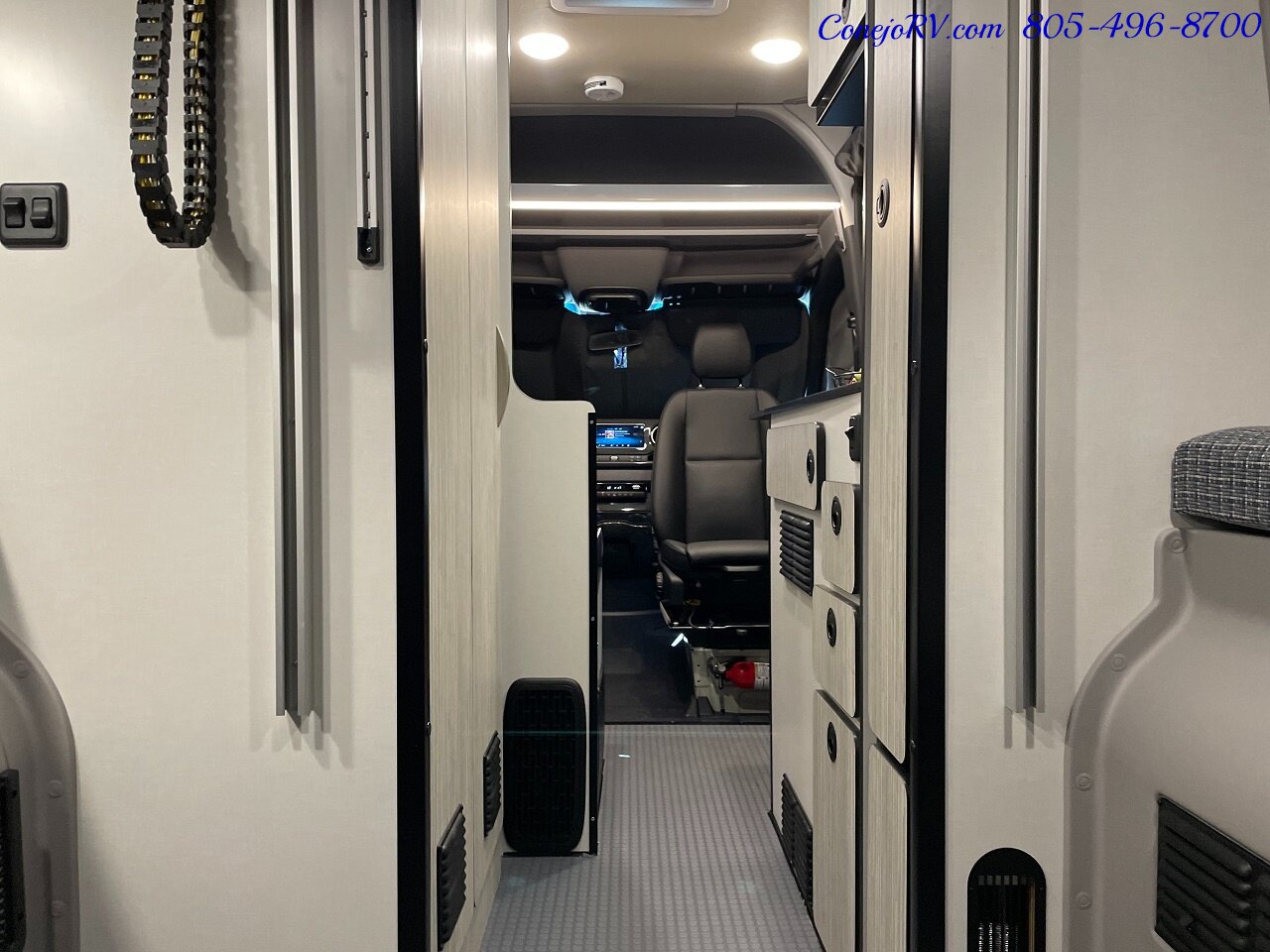 2024 WINNEBAGO Revel 44E 4X4 Sprinter Mercedes Turbo Diesel, 320 AH Lithium   - Photo 29 - Thousand Oaks, CA 91360