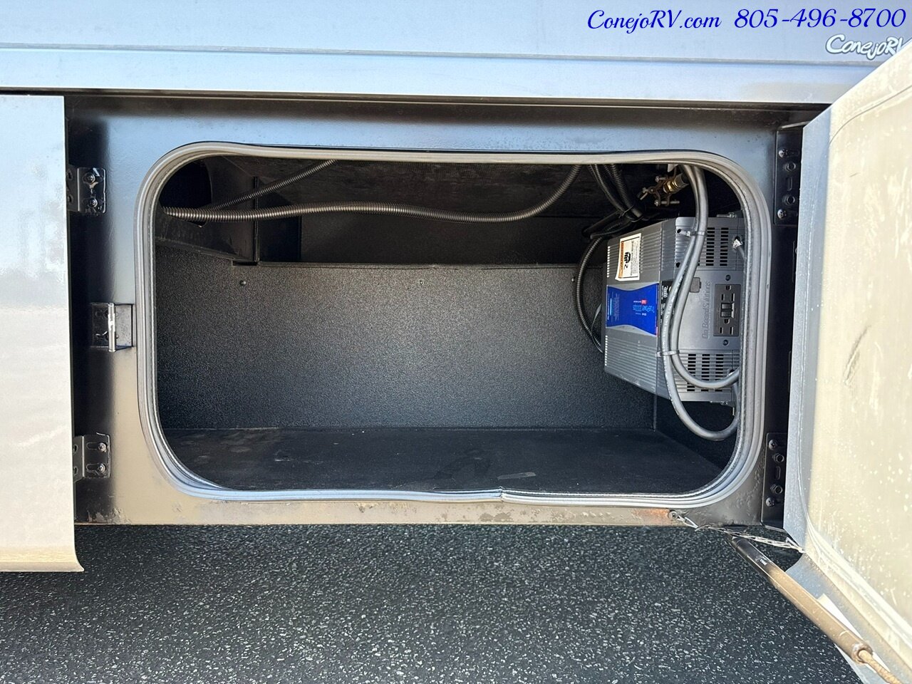2020 Tiffin Wayfarer 25RW Murphy Bed Full Wall Slide-Out Mercedes Turbo  Diesel Full Body Paint 27K Miles - Photo 42 - Thousand Oaks, CA 91360