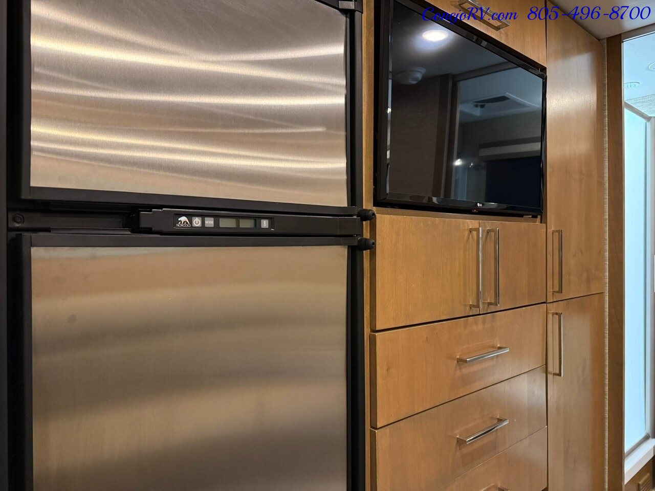 2020 Tiffin Wayfarer 25RW Murphy Bed Full Wall Slide-Out Mercedes Turbo  Diesel Full Body Paint 27K Miles - Photo 16 - Thousand Oaks, CA 91360