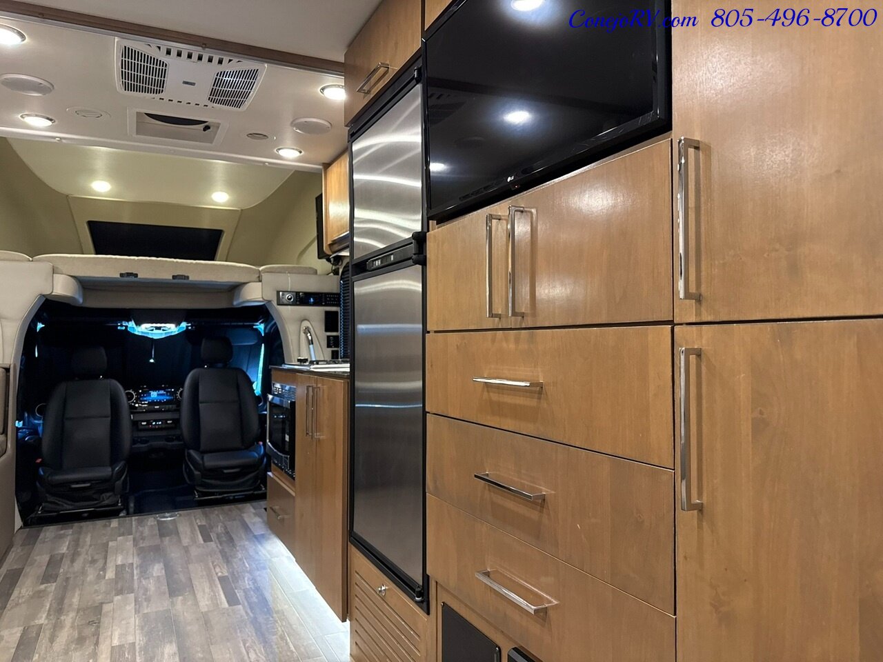 2020 Tiffin Wayfarer 25RW Murphy Bed Full Wall Slide-Out Mercedes Turbo  Diesel Full Body Paint 27K Miles - Photo 26 - Thousand Oaks, CA 91360