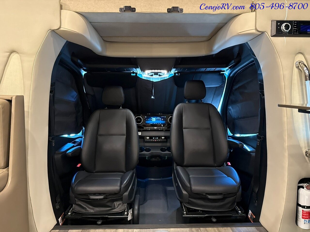 2020 Tiffin Wayfarer 25RW Murphy Bed Full Wall Slide-Out Mercedes Turbo  Diesel Full Body Paint 27K Miles - Photo 32 - Thousand Oaks, CA 91360