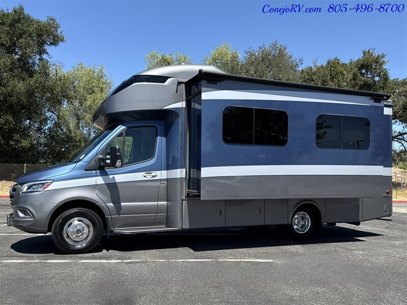 2020 Tiffin Wayfarer 25RW Murphy Bed Full Wall Slide-Out Mercedes Turbo  Diesel Full Body Paint 27K Miles