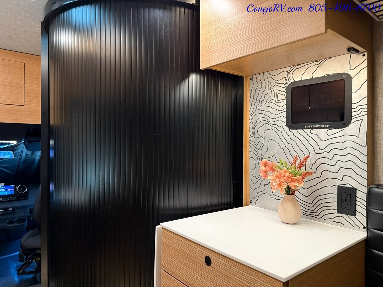 2027 Rossmonster Loft Loft AWD Mercedes Sprinter 144 3500 Chassis  1K AH Lithium System Rear Lounge Power Lift Bed - Photo 18 - Thousand Oaks, CA 91360