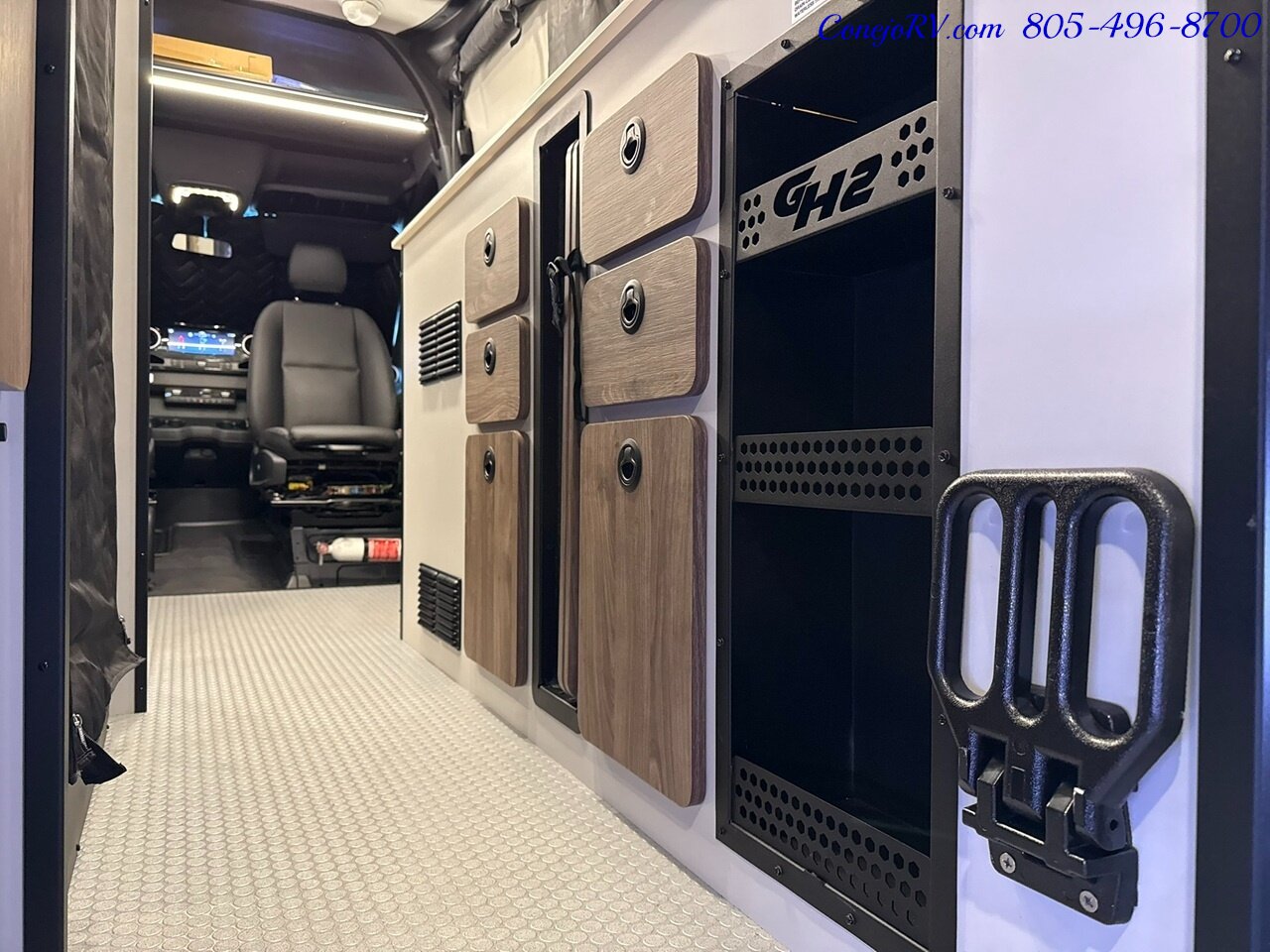 2026 Tiffin GH2 AWD Sprinter Mercedes 2500 EXT AWD  Turbo Diesel 540AH Battle Born Lithium Ion Kit - Photo 14 - Thousand Oaks, CA 91360