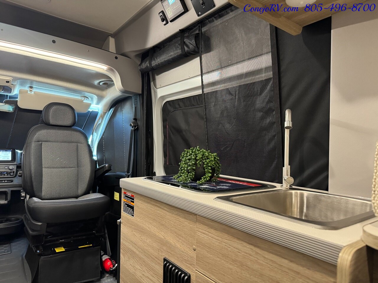 2024 Winnebago Solis Pocket 36A Murphy Bed Full Galley   - Photo 15 - Thousand Oaks, CA 91360