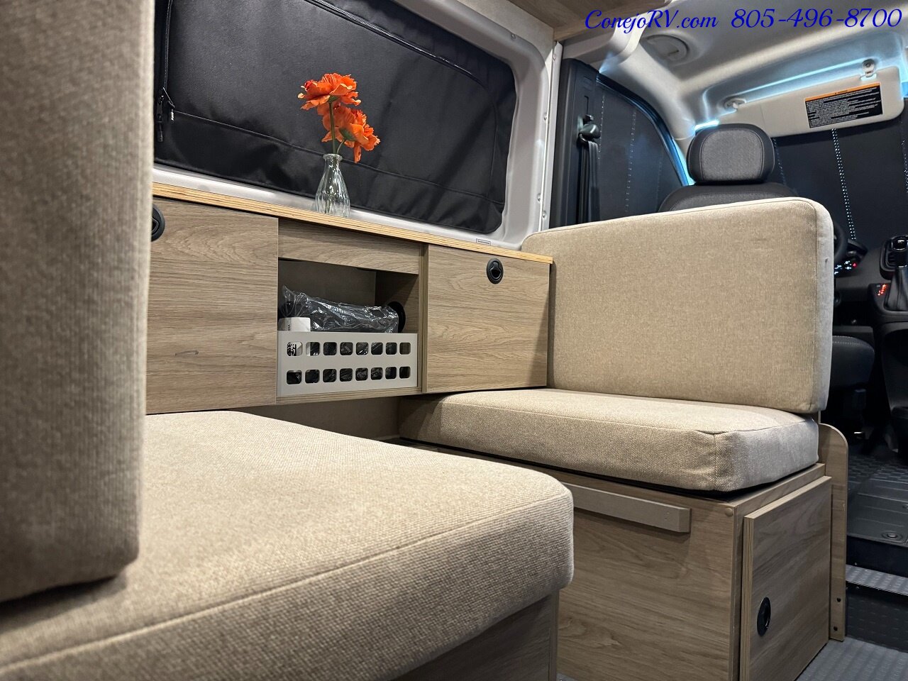 2024 Winnebago Solis Pocket 36A Murphy Bed Full Galley   - Photo 25 - Thousand Oaks, CA 91360