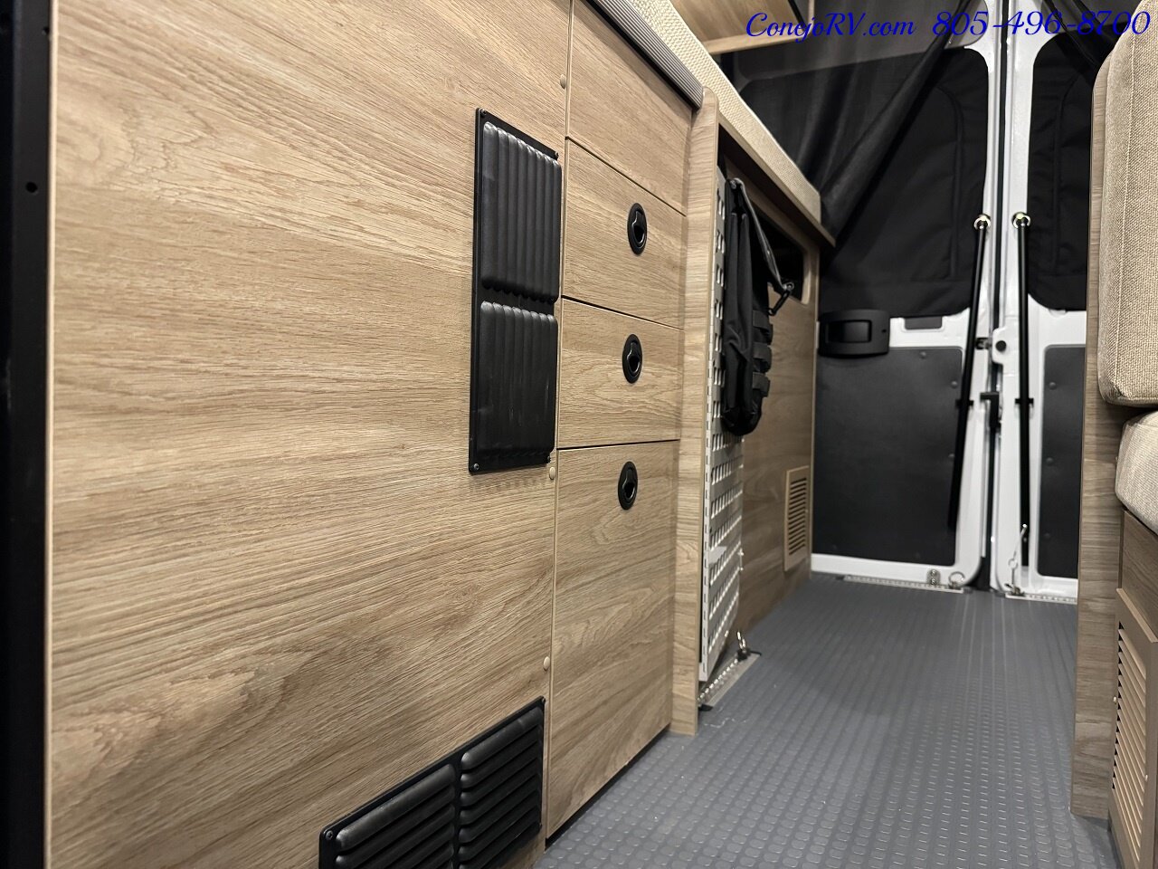 2024 Winnebago Solis Pocket 36A Murphy Bed Full Galley   - Photo 13 - Thousand Oaks, CA 91360