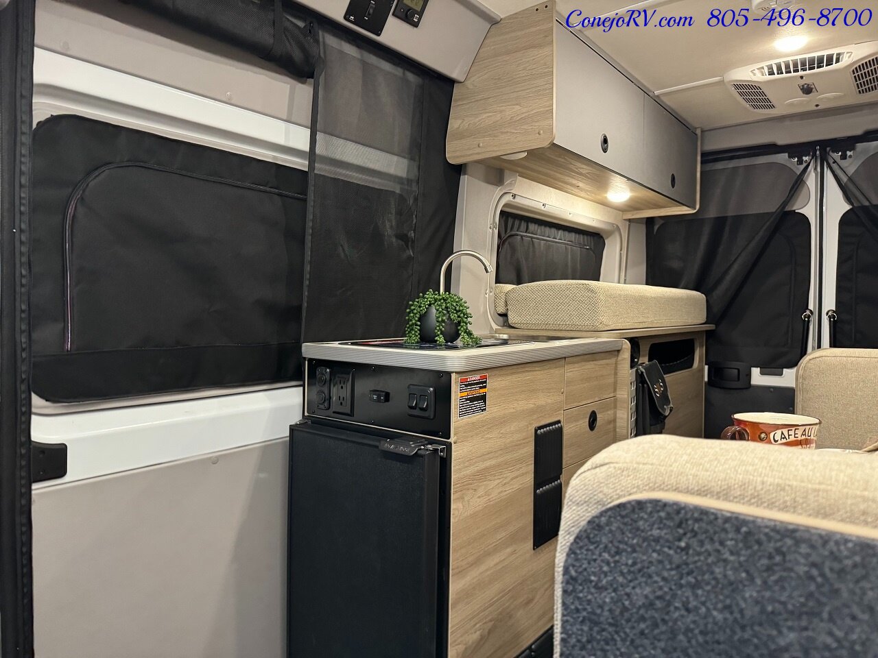 2024 Winnebago Solis Pocket 36A Murphy Bed Full Galley   - Photo 7 - Thousand Oaks, CA 91360