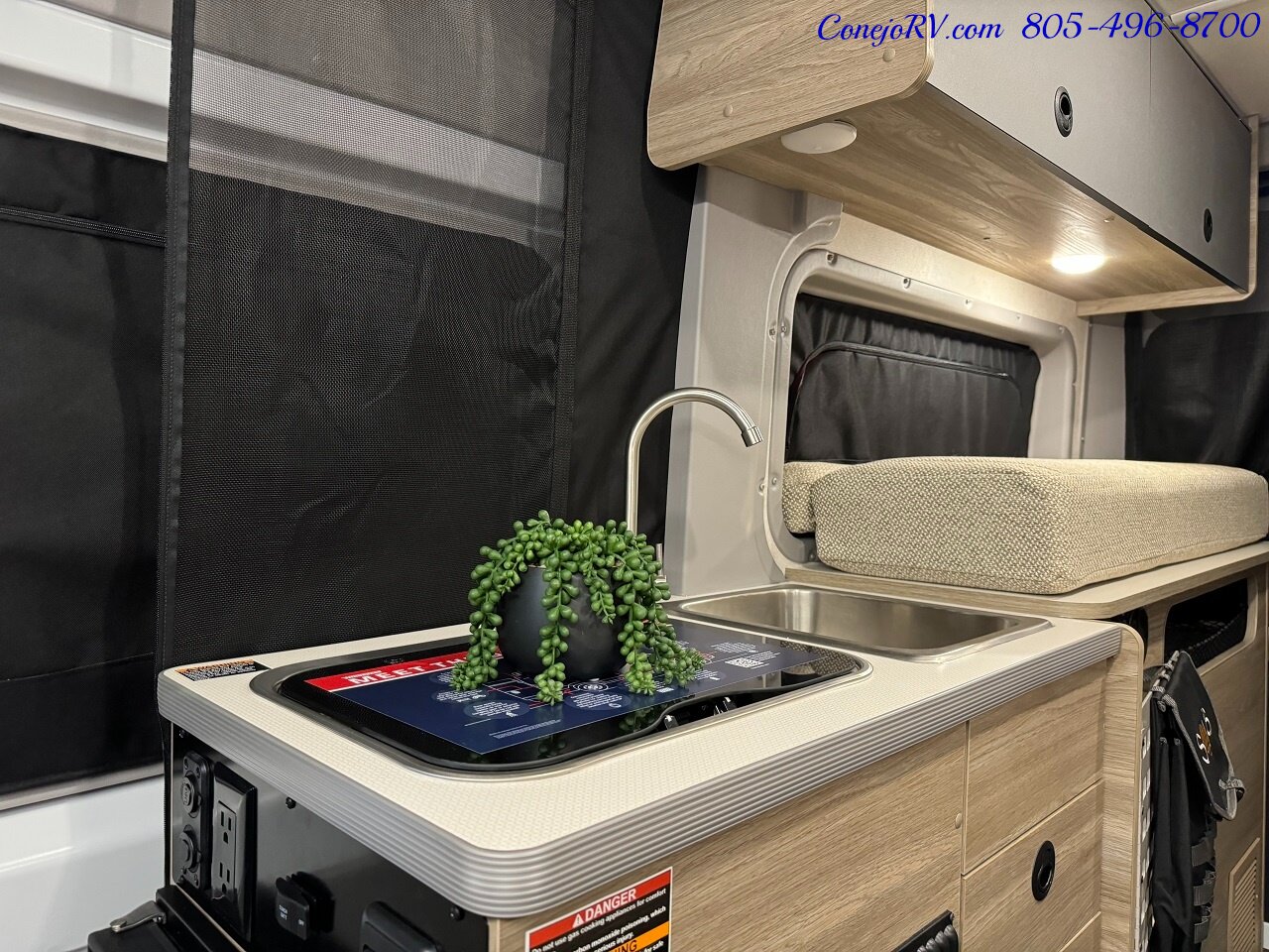 2024 Winnebago Solis Pocket 36A Murphy Bed Full Galley   - Photo 11 - Thousand Oaks, CA 91360