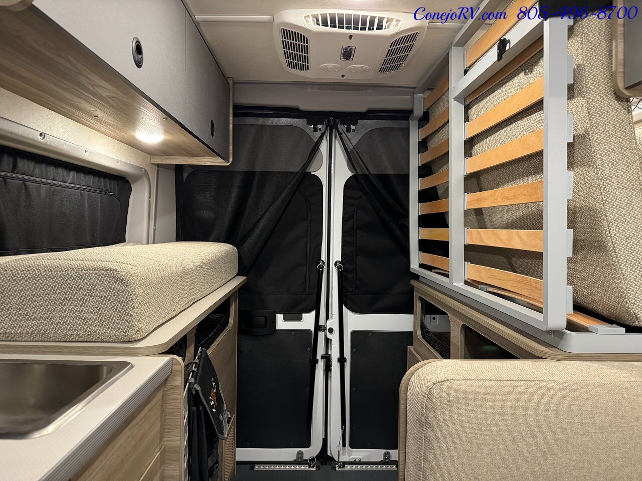 2024 Winnebago Solis Pocket 36A Murphy Bed Full Galley   - Photo 17 - Thousand Oaks, CA 91360