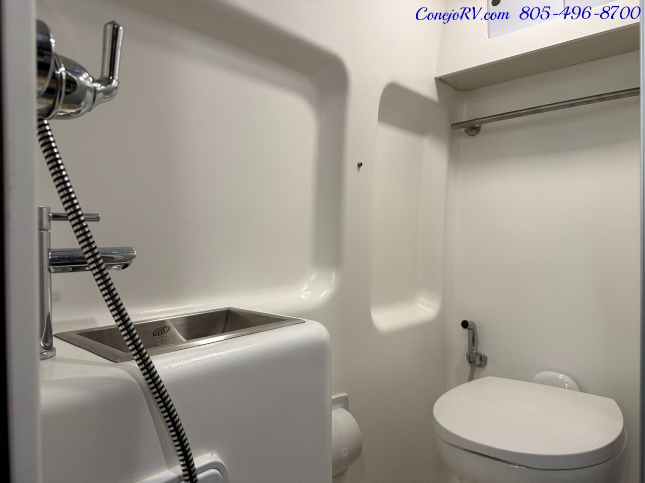 2024 Winnebago Travato 59GL Touring Coach Pure Management System - Photo 15 - Thousand Oaks, CA 91360