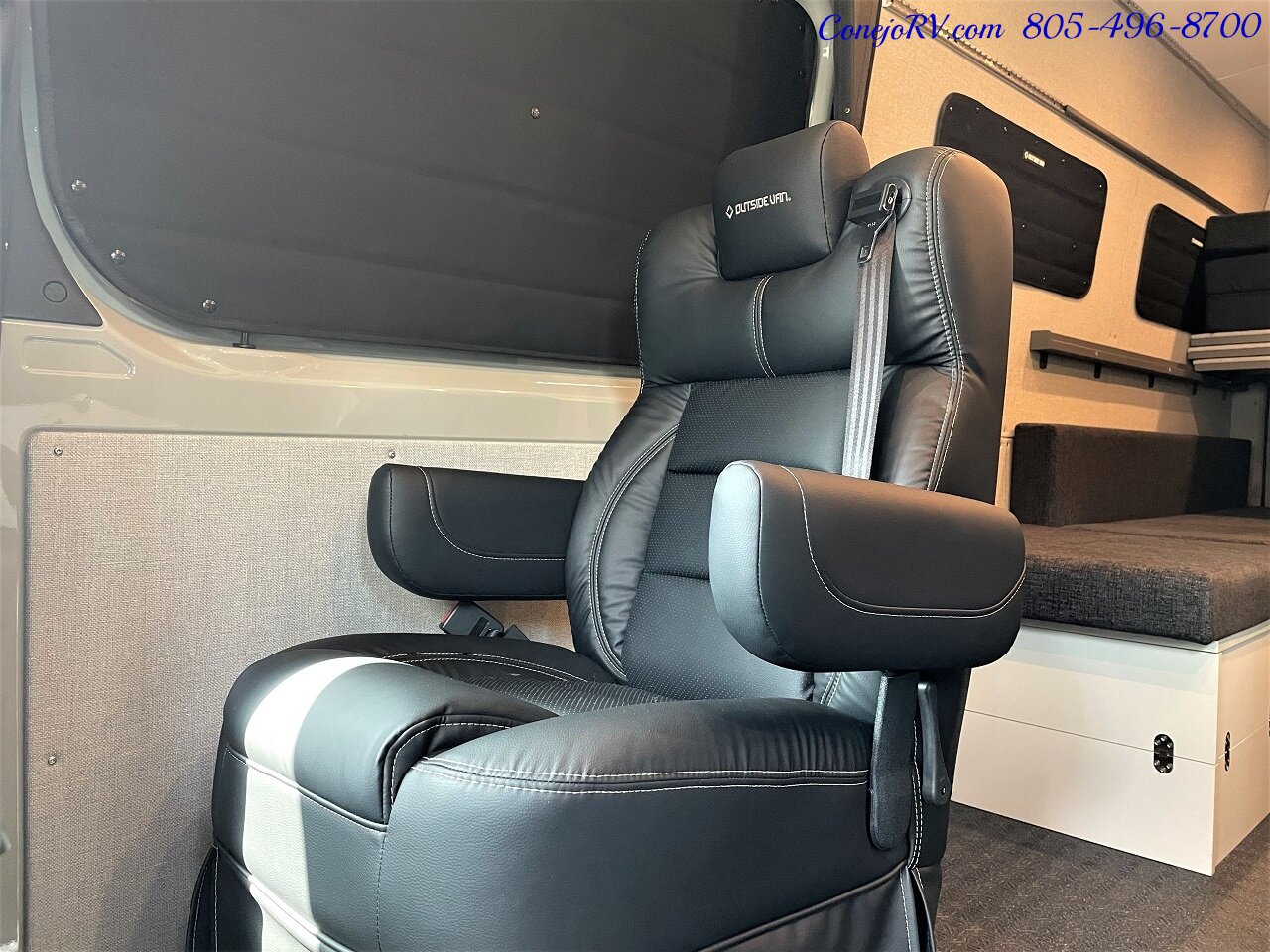 2023 OUTSIDE VAN APPROACH 170  Mercedes 170 Turbo Diesel Seats & Sleeps 4 **DEALER DEMO** - Photo 8 - Thousand Oaks, CA 91360