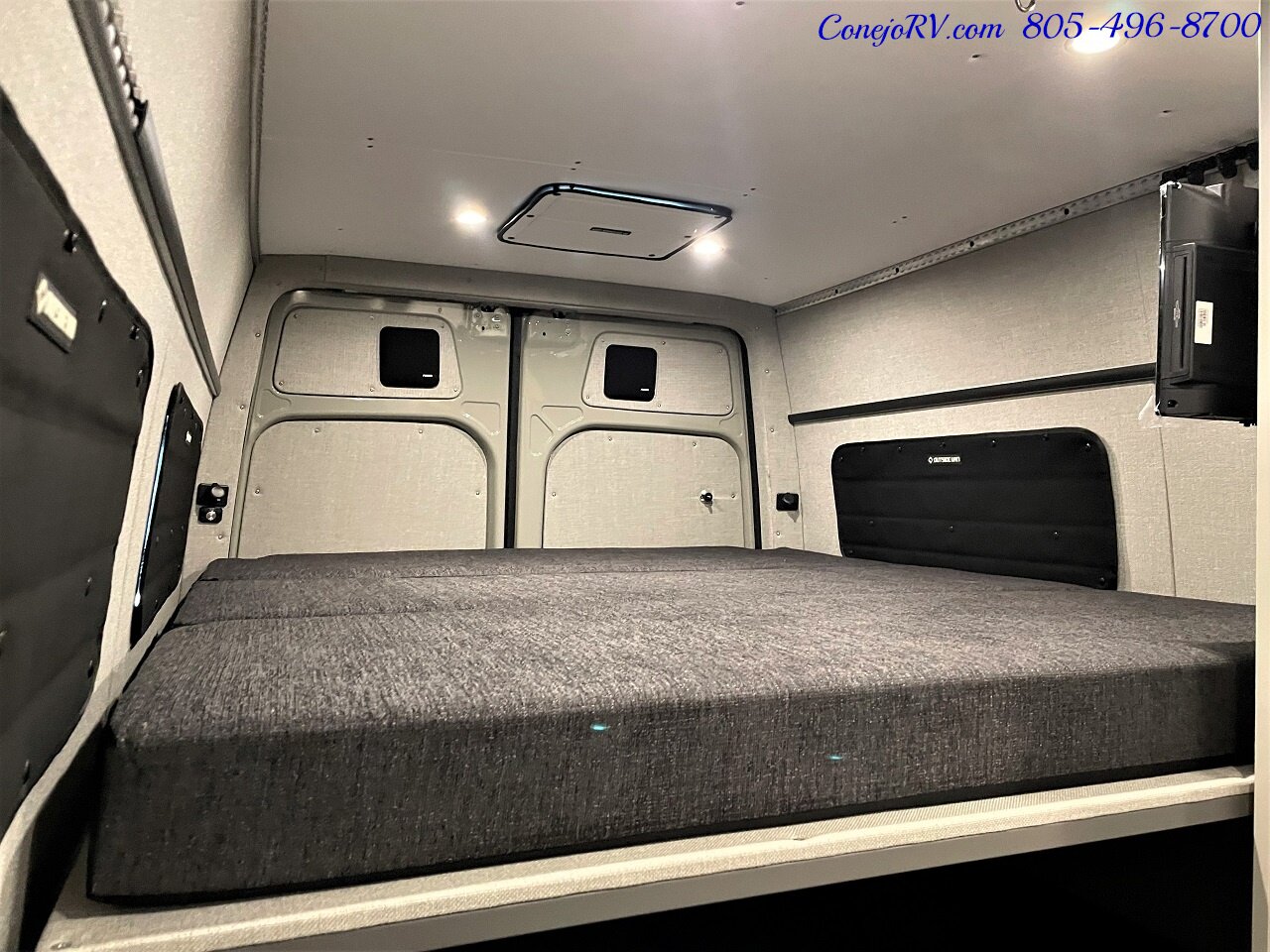 2023 OUTSIDE VAN APPROACH 170  Mercedes 170 Turbo Diesel Seats & Sleeps 4 **DEALER DEMO** - Photo 29 - Thousand Oaks, CA 91360