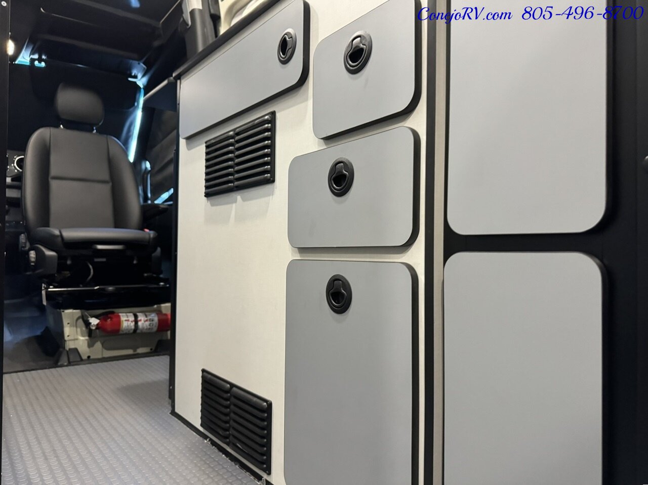 2024 Winnebago Revel 44E 4X4 Sprinter Mercedes Turbo Diesel, 320 AH Lithium   - Photo 14 - Thousand Oaks, CA 91360