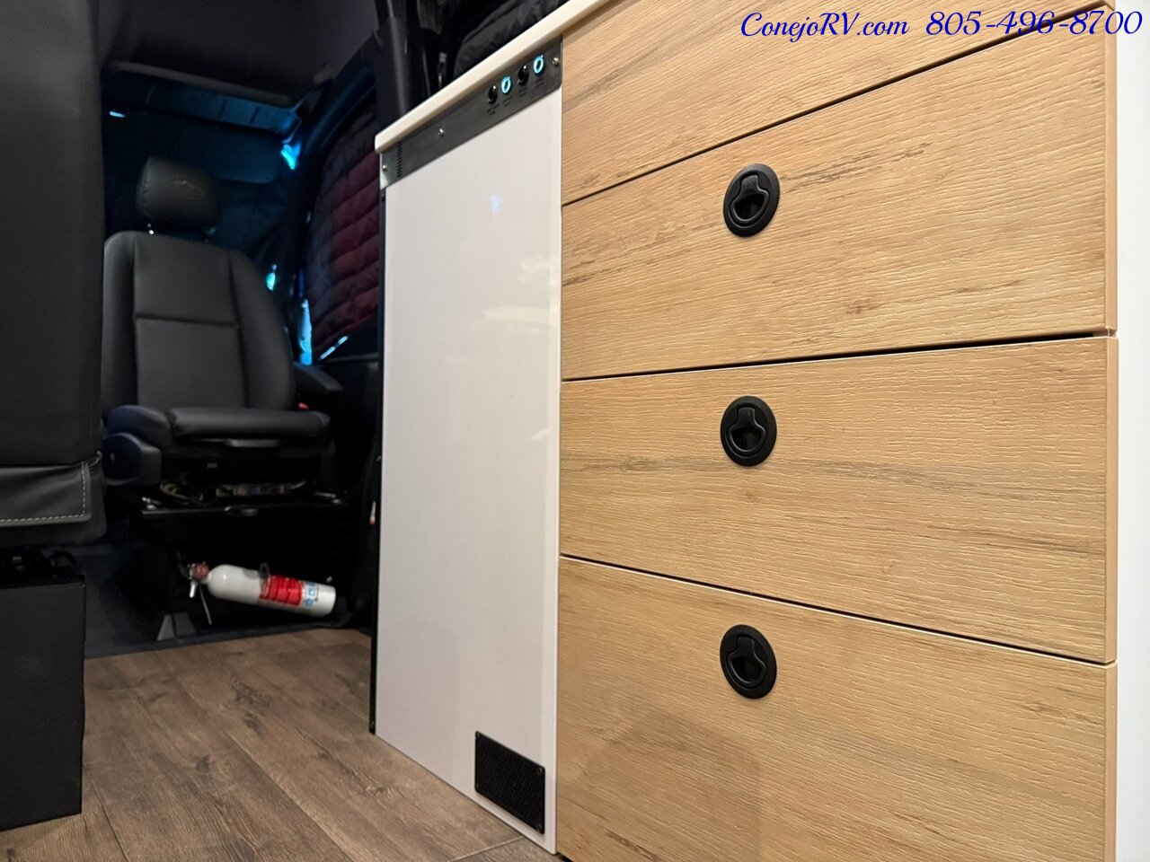 2026 Storyteller Overland Dark Mode XO AWD 16.8KW Lithonics Lithium System - Photo 15 - Thousand Oaks, CA 91360