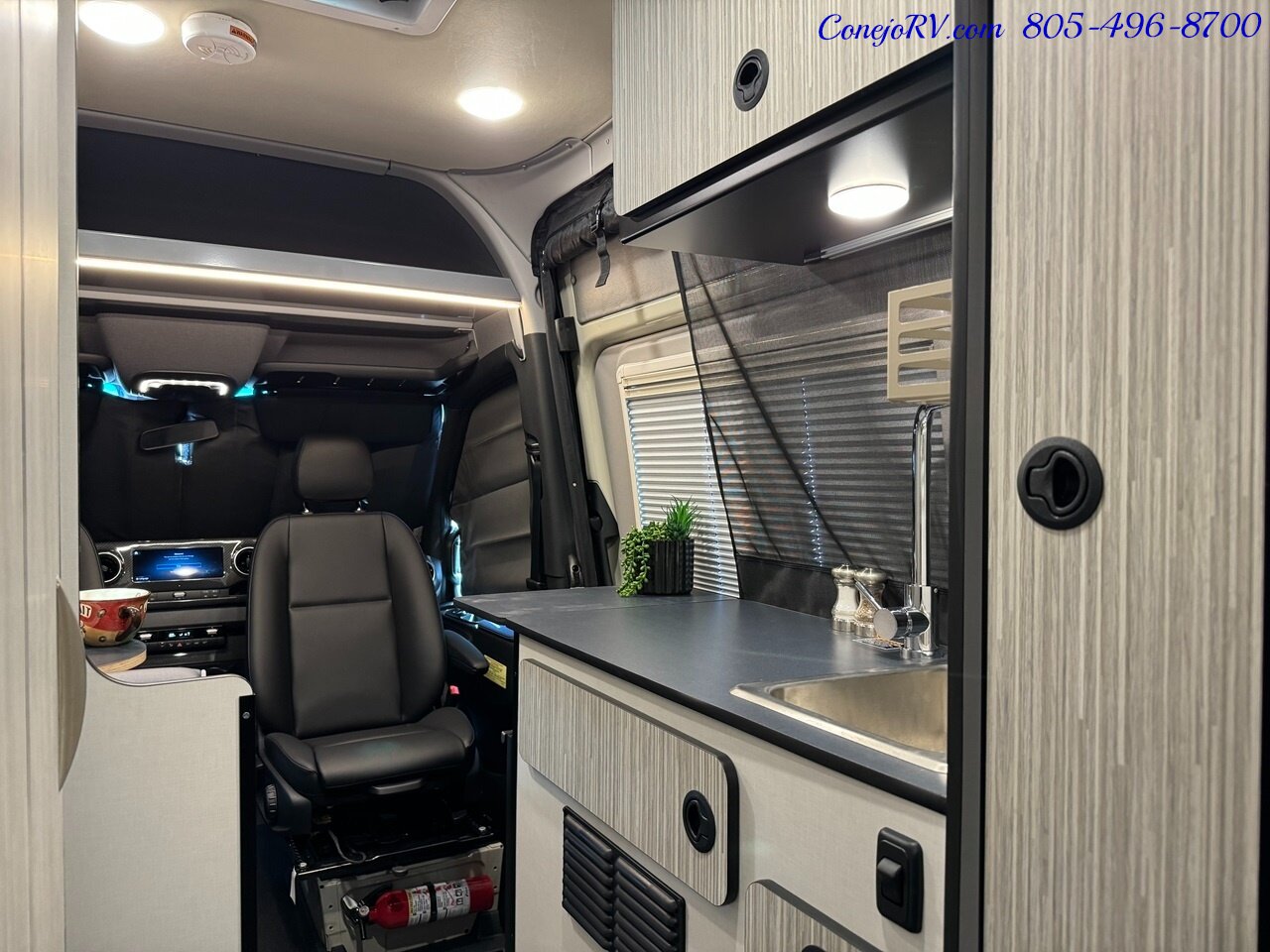 2024 Winnebago Revel 44E 4X4 Sprinter Mercedes Turbo Diesel, 320 AH Lithium  Custom Upgrades - Photo 33 - Thousand Oaks, CA 91360