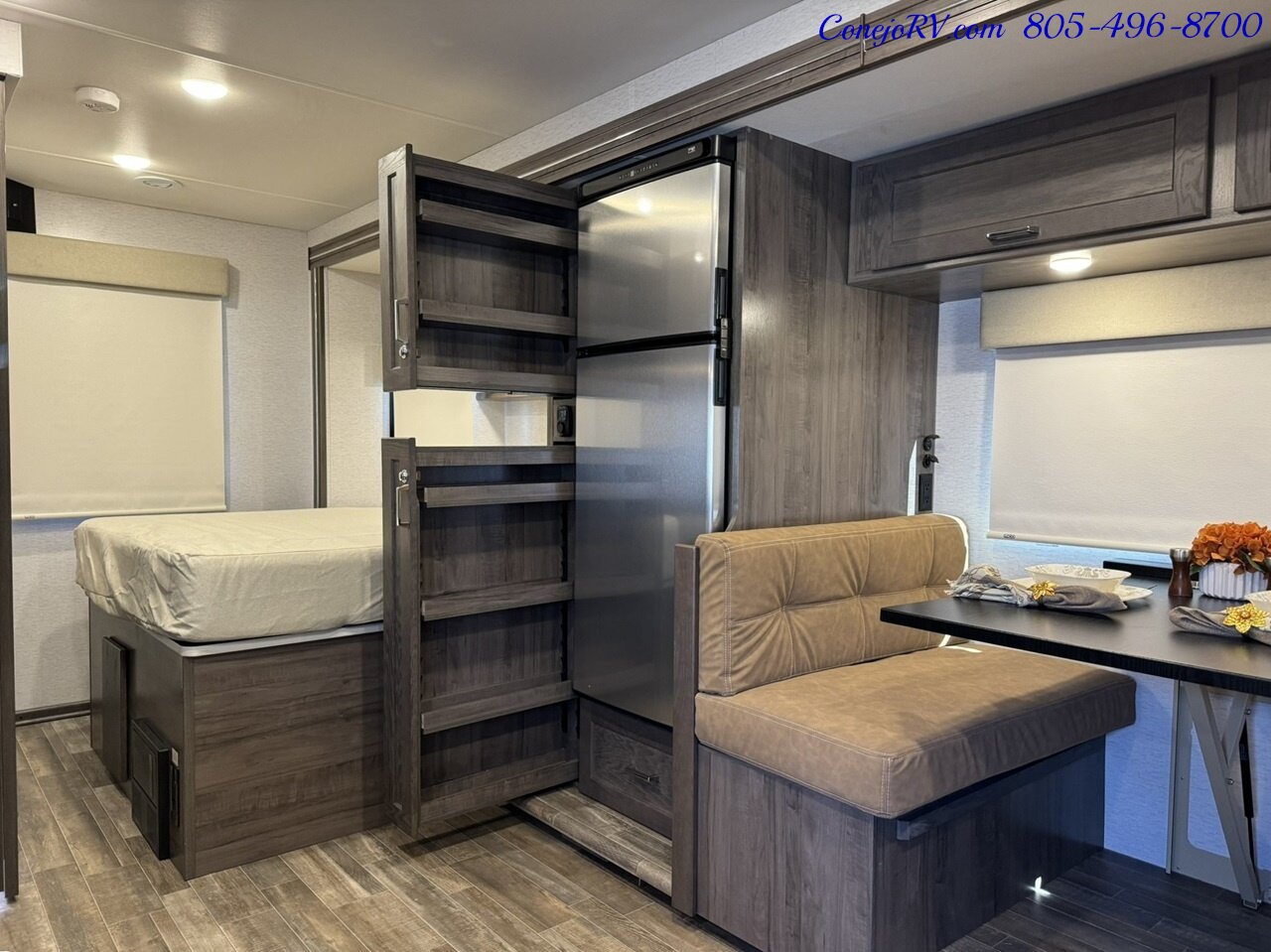 2025 Winnebago Porto 24P Full Wall Slide-Out Mercedes Turbo Diesel Full  Body Paint - Photo 16 - Thousand Oaks, CA 91360