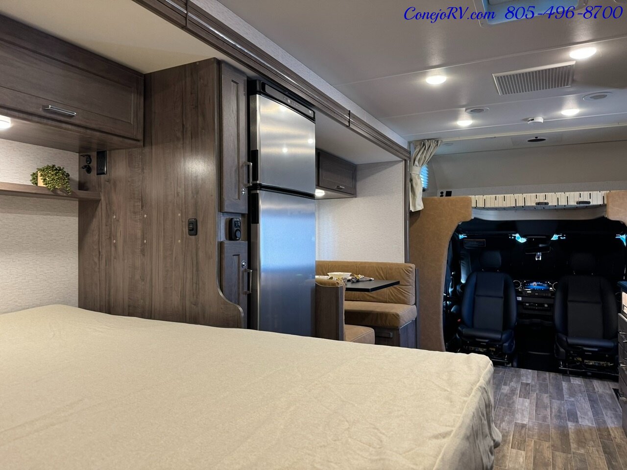 2025 Winnebago Porto 24P Full Wall Slide-Out Mercedes Turbo Diesel Full  Body Paint - Photo 27 - Thousand Oaks, CA 91360