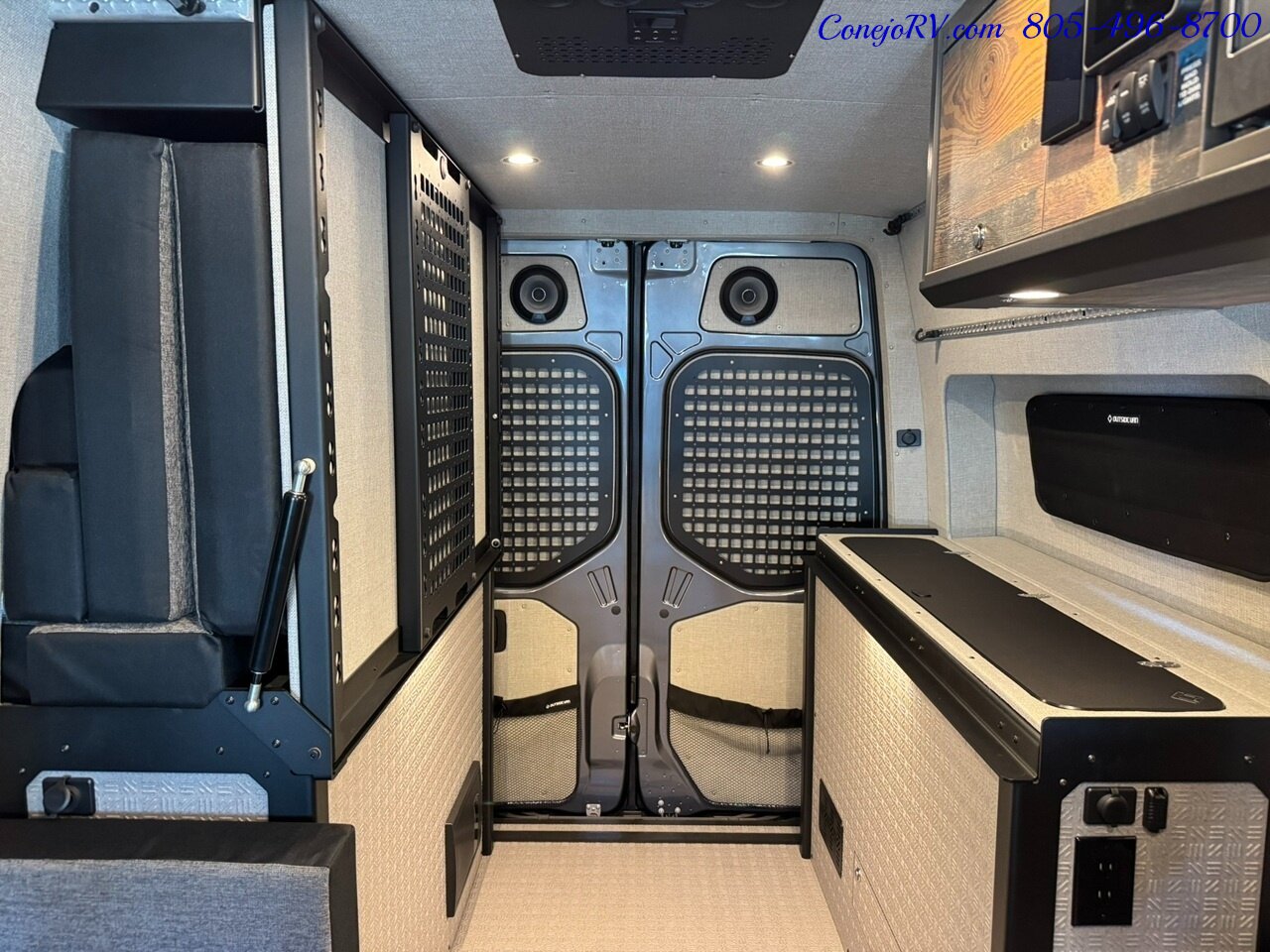 2025 Outside Van Syncline Mercedes 144 Turbo Diesel 1030AH Lithium AWD Adventure Van Custom Upgrades - Photo 22 - Thousand Oaks, CA 91360