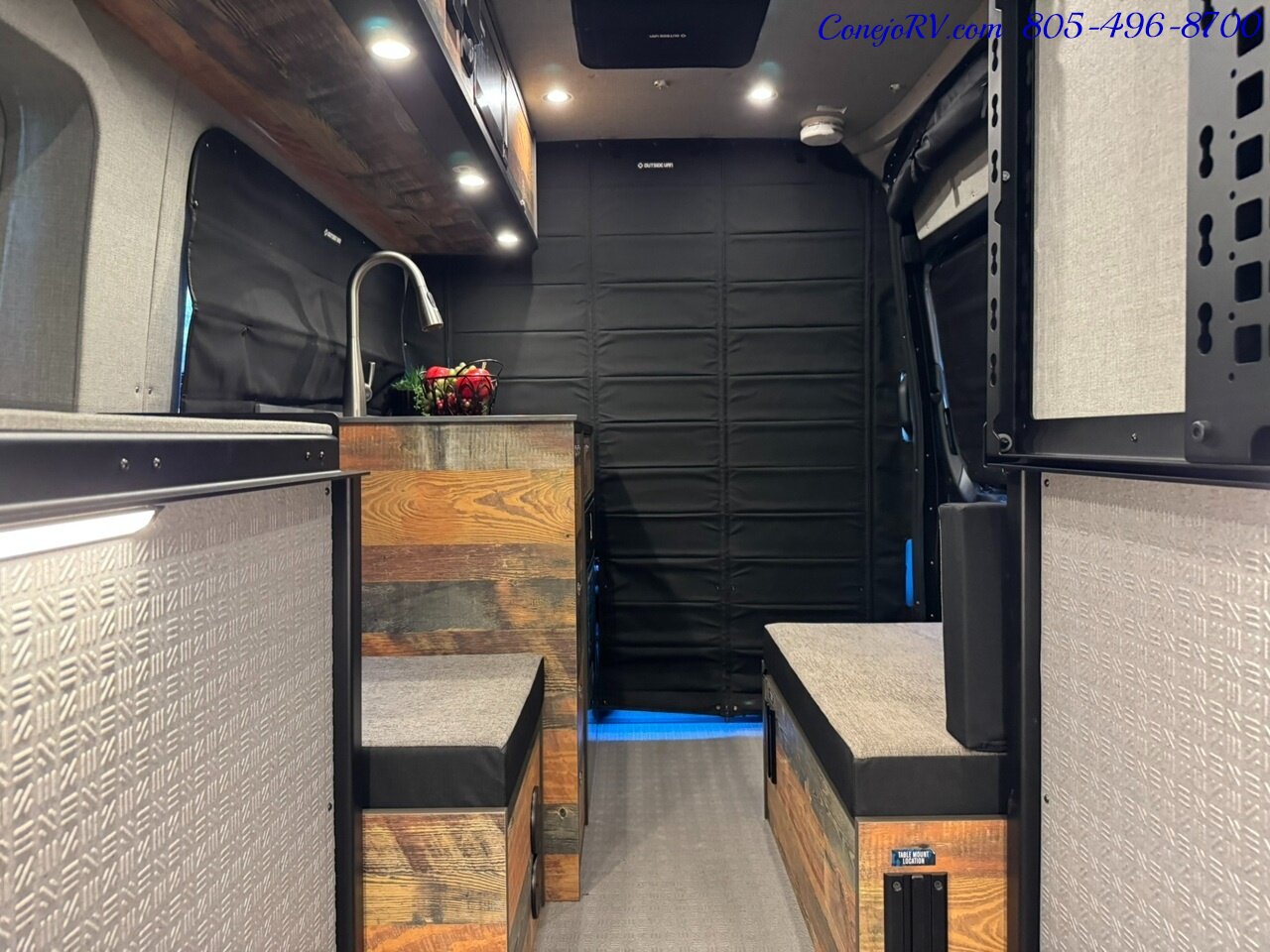 2025 Outside Van Syncline Mercedes 144 Turbo Diesel 1030AH Lithium AWD Adventure Van Custom Upgrades - Photo 32 - Thousand Oaks, CA 91360
