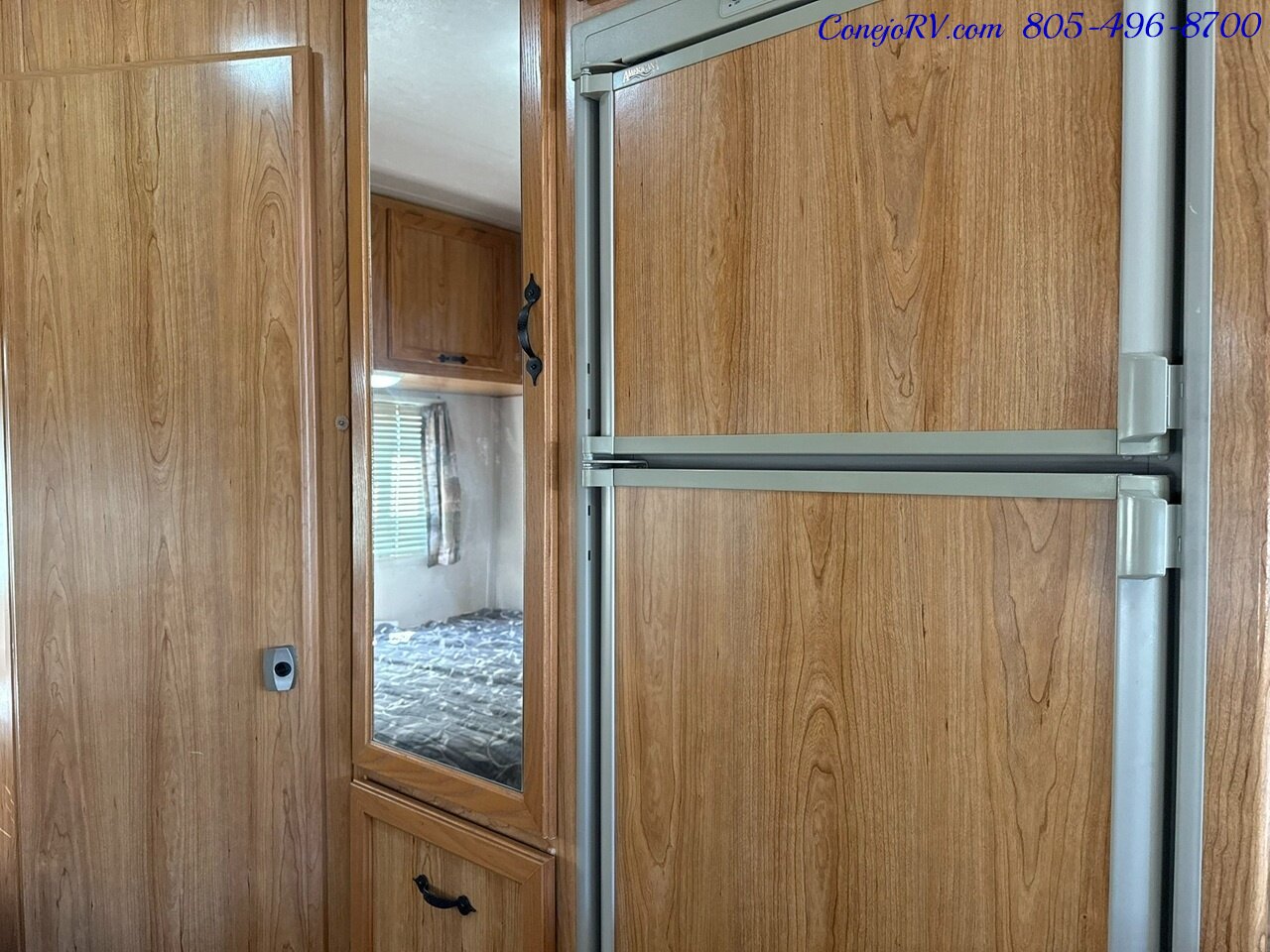 2001 Coachmen Catalina 210CB Cab Over Loft Bed 69K Miles - Photo 15 - Thousand Oaks, CA 91360