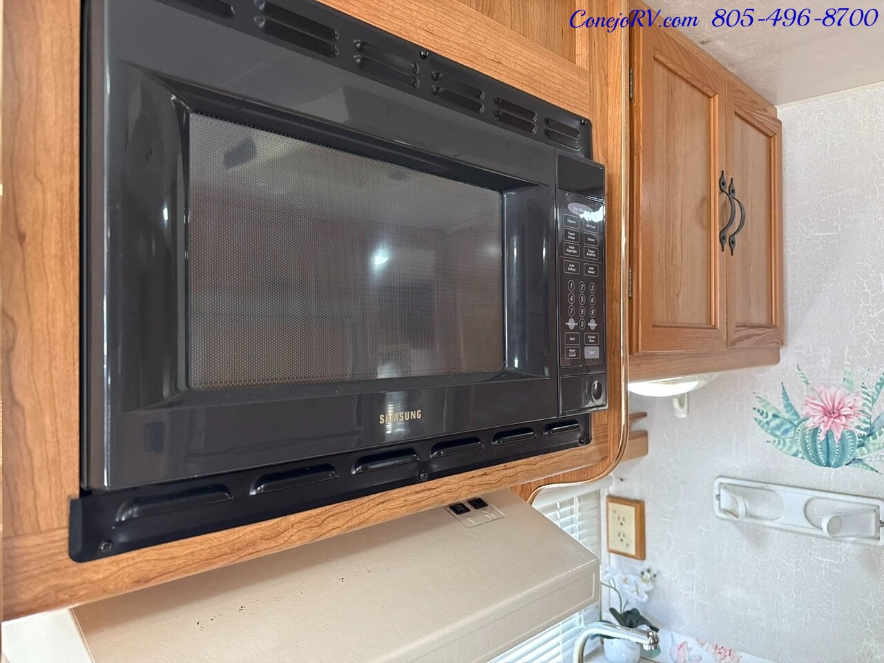 2001 Coachmen Catalina 210CB Cab Over Loft Bed 69K Miles - Photo 14 - Thousand Oaks, CA 91360