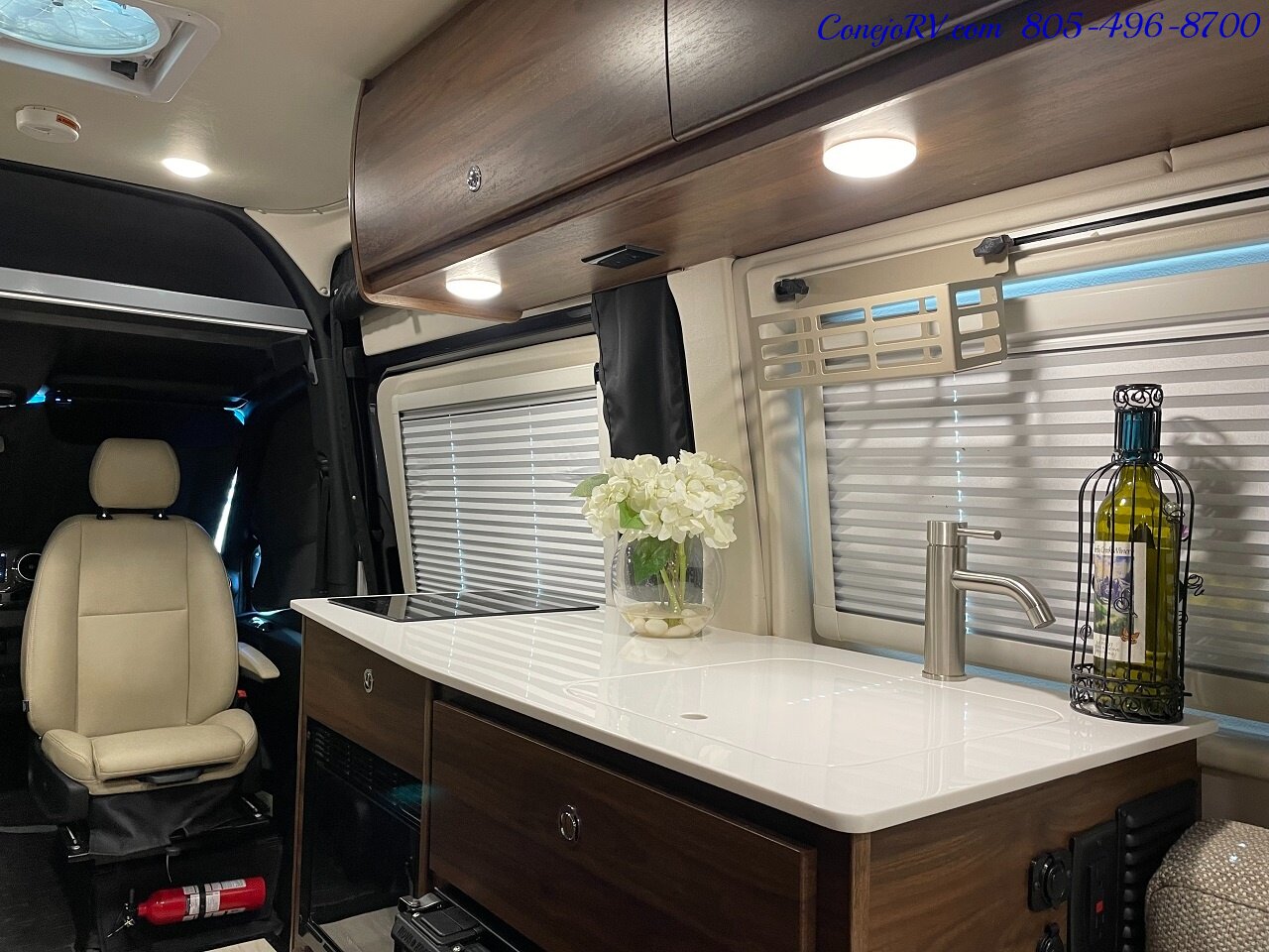 2022 Winnebago Boldt 70BL 4X4 Volta Lithium System Mercedes Turbo Diesel  10K Miles - Photo 14 - Thousand Oaks, CA 91360