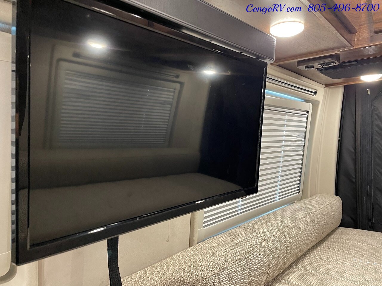 2022 Winnebago Boldt 70BL 4X4 Volta Lithium System Mercedes Turbo Diesel  10K Miles - Photo 20 - Thousand Oaks, CA 91360