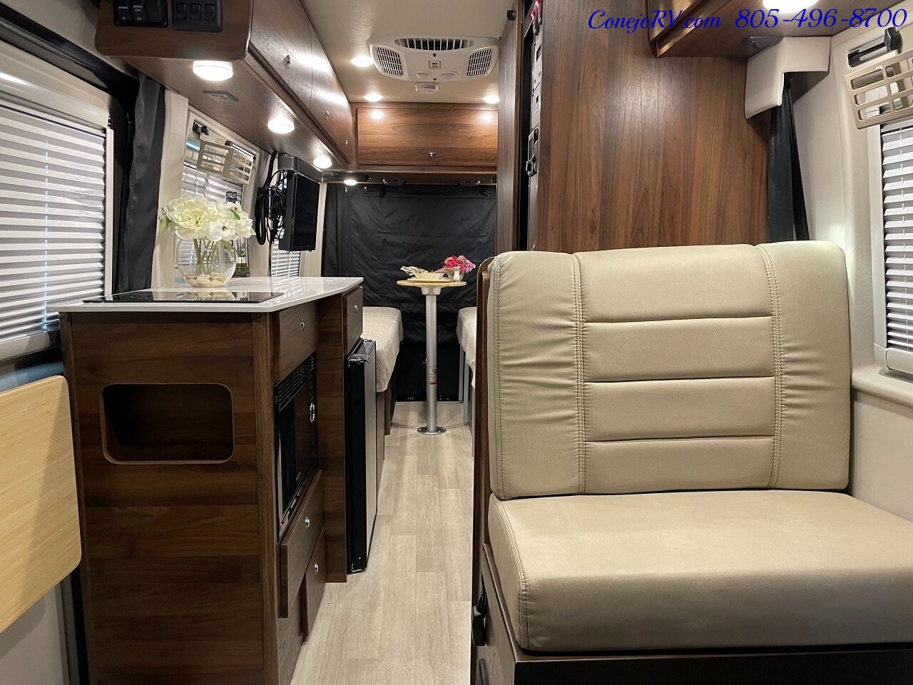 2022 Winnebago Boldt 70BL 4X4 Volta Lithium System Mercedes Turbo Diesel  10K Miles - Photo 5 - Thousand Oaks, CA 91360