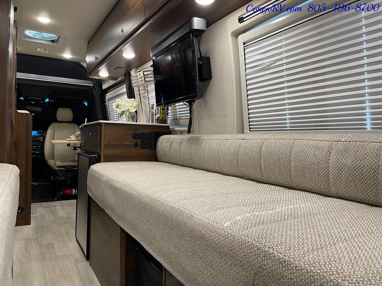 2022 Winnebago Boldt 70BL 4X4 Volta Lithium System Mercedes Turbo Diesel  10K Miles - Photo 26 - Thousand Oaks, CA 91360