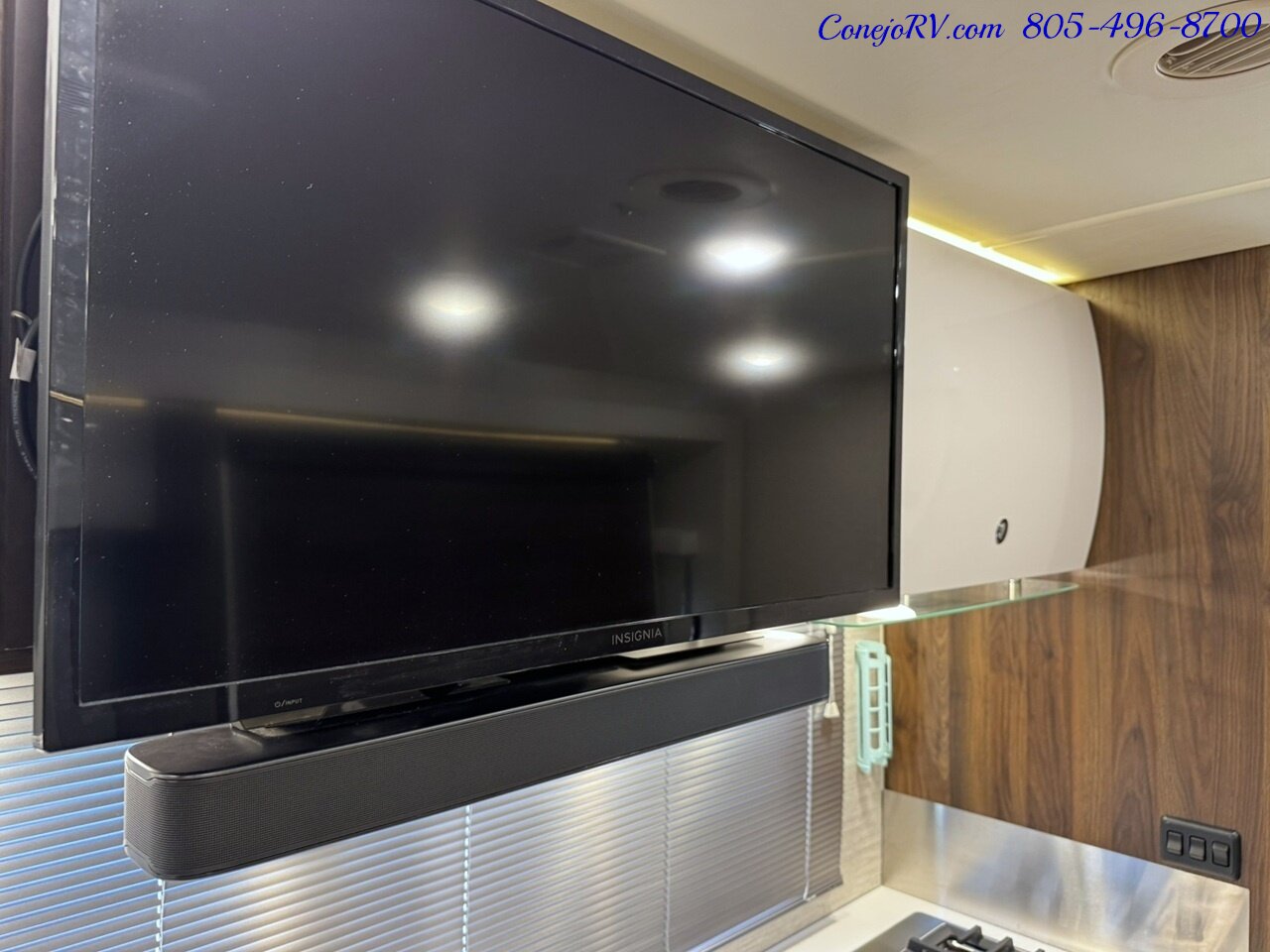 2025 Winnebago Navion 24D Full Wall Slide-Out Mercedes Turbo Diesel Full Body Paint 3K Miles - Photo 12 - Thousand Oaks, CA 91360