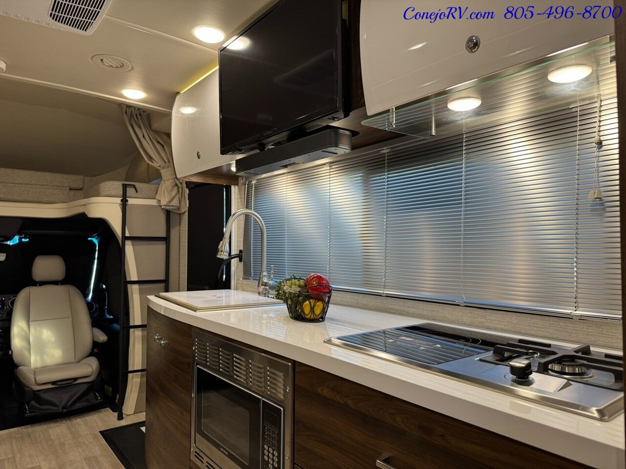 2025 Winnebago Navion 24D Full Wall Slide-Out Mercedes Turbo Diesel Full Body Paint 3K Miles - Photo 15 - Thousand Oaks, CA 91360