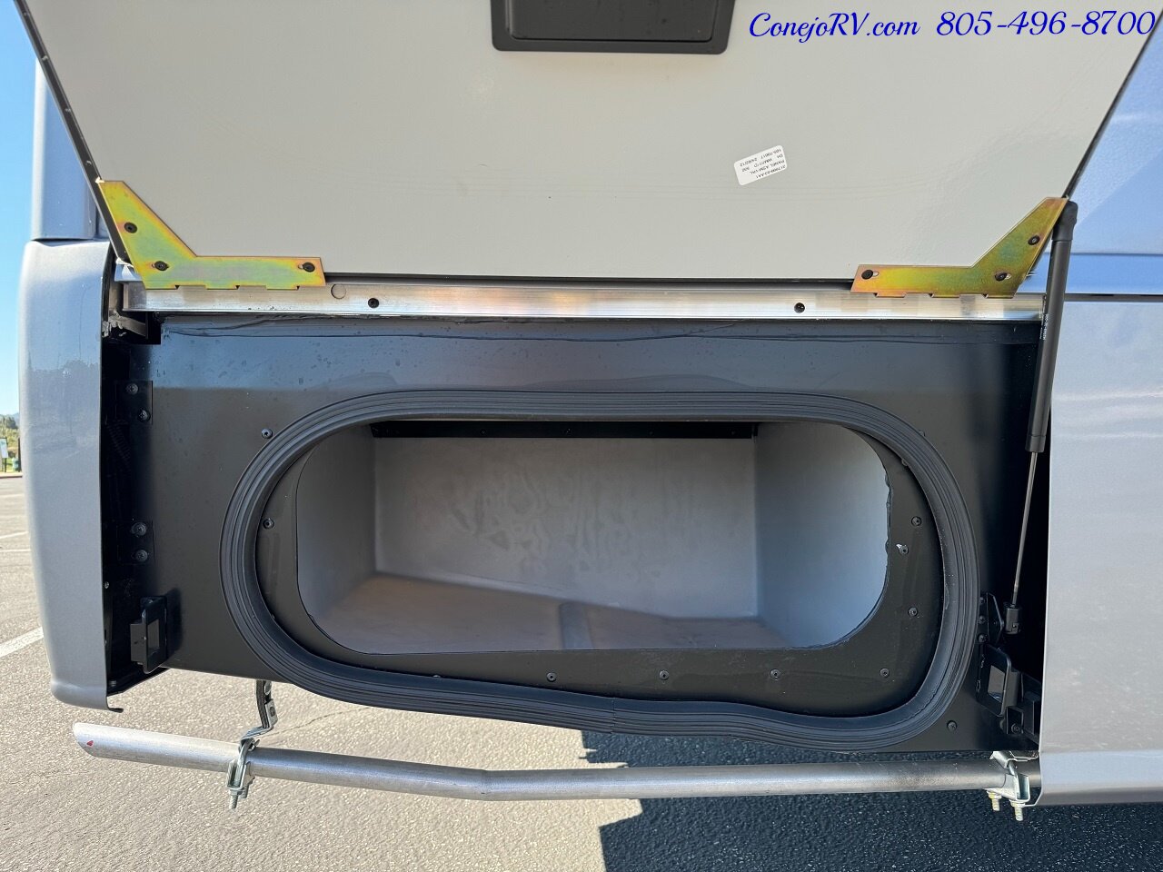 2025 Winnebago Navion 24D Full Wall Slide-Out Mercedes Turbo Diesel Full  Body Paint - Photo 45 - Thousand Oaks, CA 91360