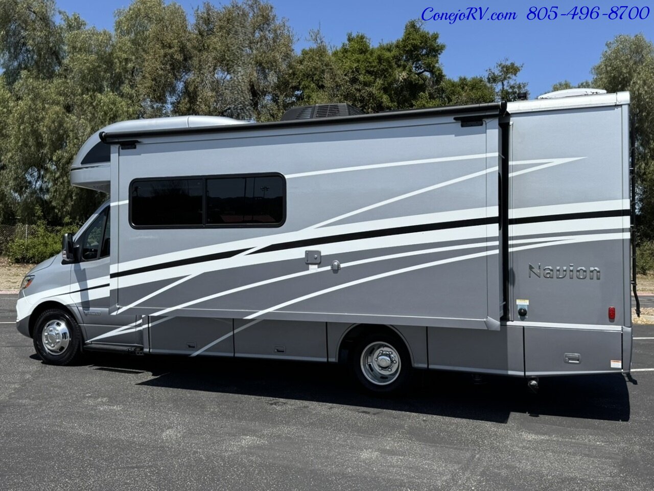 2025 Winnebago Navion 24D Full Wall Slide-Out Mercedes Turbo Diesel Full Body Paint 3K Miles - Photo 2 - Thousand Oaks, CA 91360