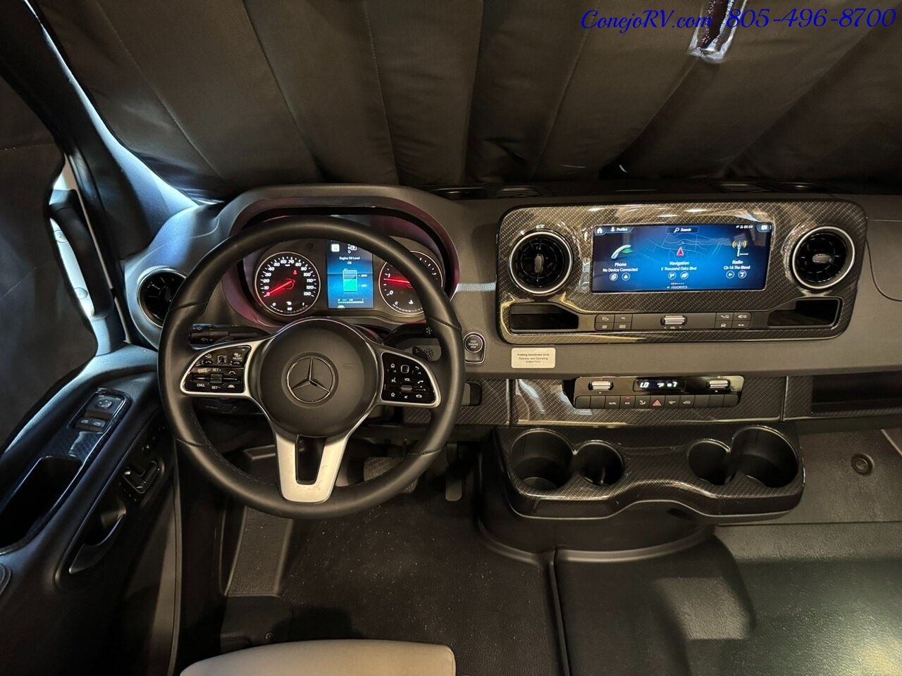 2025 Winnebago Navion 24D Full Wall Slide-Out Mercedes Turbo Diesel Full Body Paint 3K Miles - Photo 34 - Thousand Oaks, CA 91360