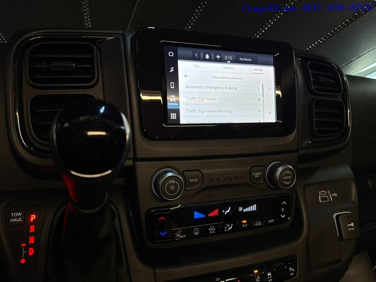 2027 Winnebago Solis Pocket 36A **New for 2027 2.8KW GENERATOR** Roof AC Murphy Bed Full Galley - Photo 35 - Thousand Oaks, CA 91360