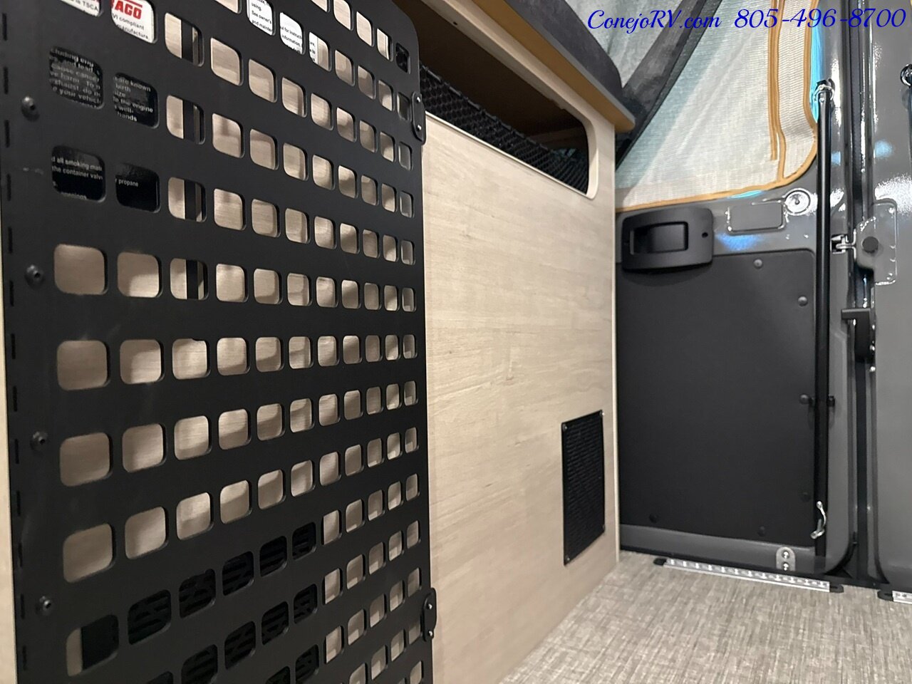 2027 Winnebago Solis Pocket 36A **New for 2027 2.8KW GENERATOR** Roof AC Murphy Bed Full Galley - Photo 23 - Thousand Oaks, CA 91360