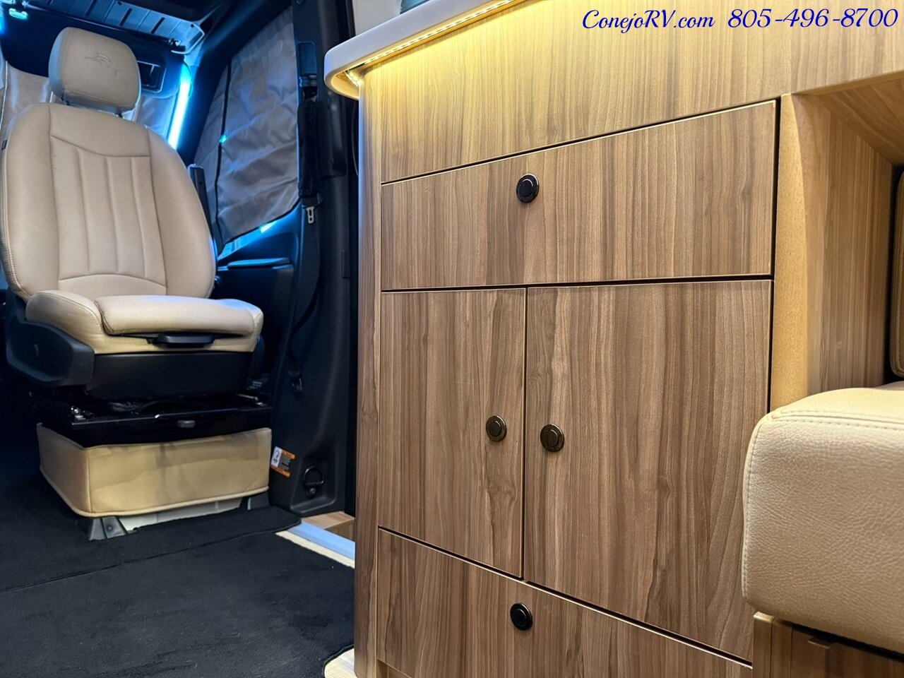 2022 Airstream Interstate 19 4X4 Tommy Bahama Special Edition Touring Coach - Photo 13 - Thousand Oaks, CA 91360