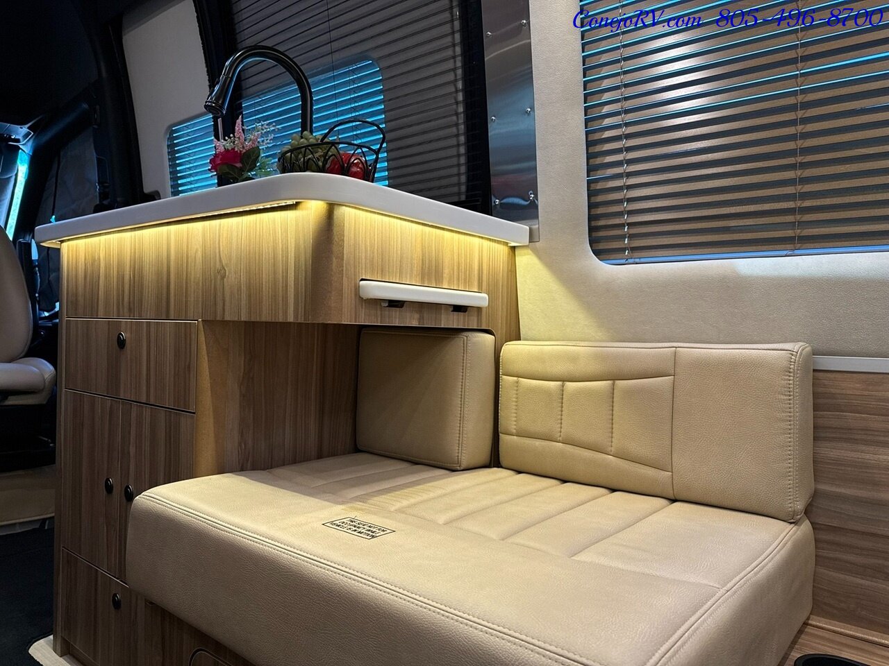 2022 Airstream Interstate 19 4X4 Tommy Bahama Special Edition Touring Coach - Photo 29 - Thousand Oaks, CA 91360