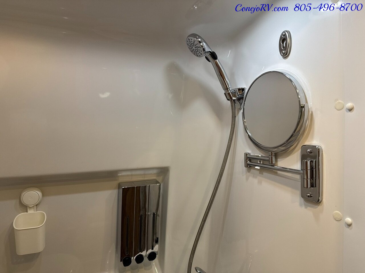 2022 Airstream Interstate 19 4X4 Tommy Bahama Special Edition Touring Coach - Photo 19 - Thousand Oaks, CA 91360