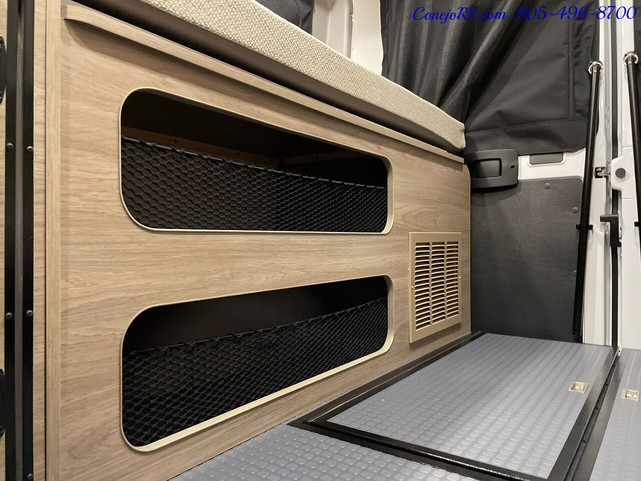 2023 WINNEBAGO Solis 59P Murphy Bed Pop Top Full Galley New Chassis  Adaptive Cruise - Photo 24 - Thousand Oaks, CA 91360