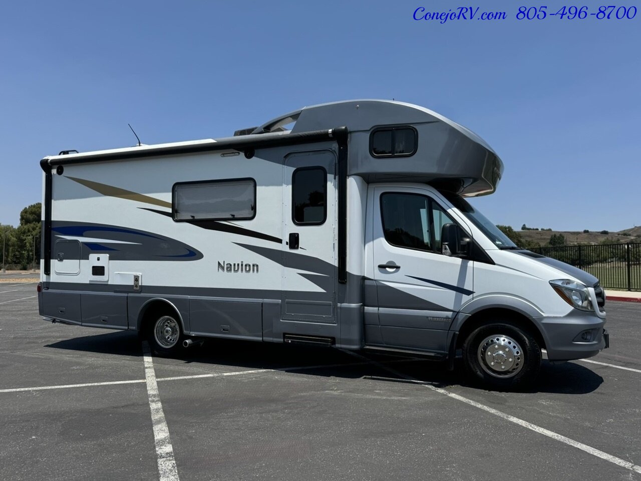 2019 Winnebago Navion 24D Full Wall Slide-Out Mercedes Turbo Diesel 17K  Miles - Photo 3 - Thousand Oaks, CA 91360