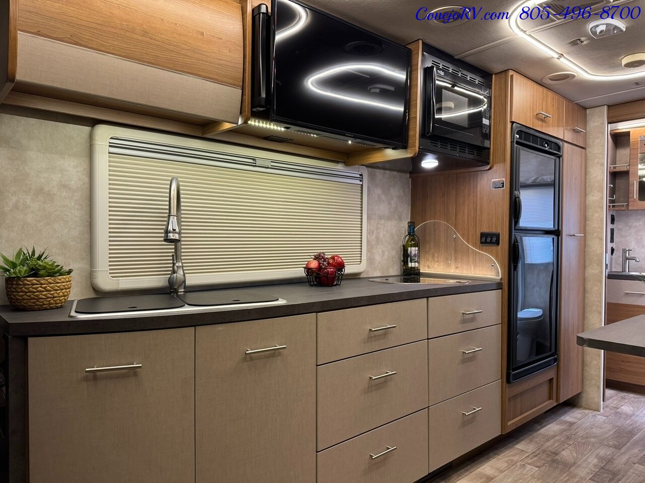 2019 Winnebago Navion 24D Full Wall Slide-Out Mercedes Turbo Diesel 17K  Miles - Photo 12 - Thousand Oaks, CA 91360