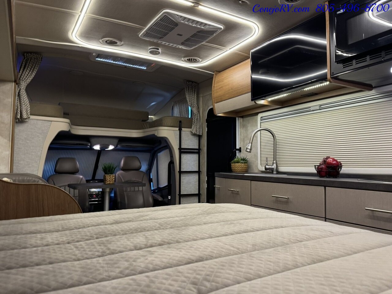 2019 Winnebago Navion 24D Full Wall Slide-Out Mercedes Turbo Diesel 17K  Miles - Photo 25 - Thousand Oaks, CA 91360