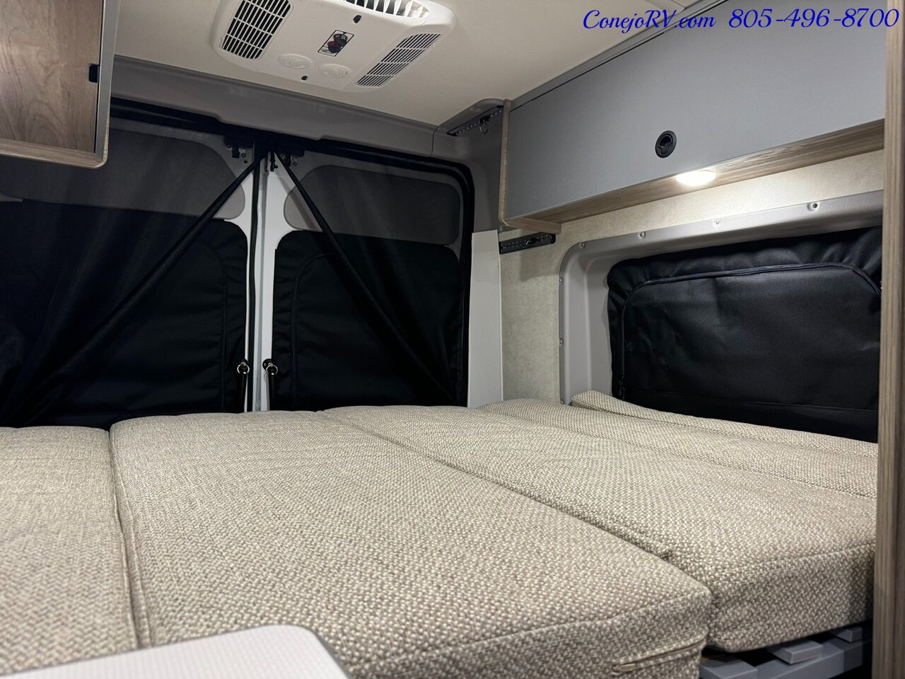 2025 Winnebago Solis 59PX Murphy Bed Pop Top Full Galley   - Photo 21 - Thousand Oaks, CA 91360