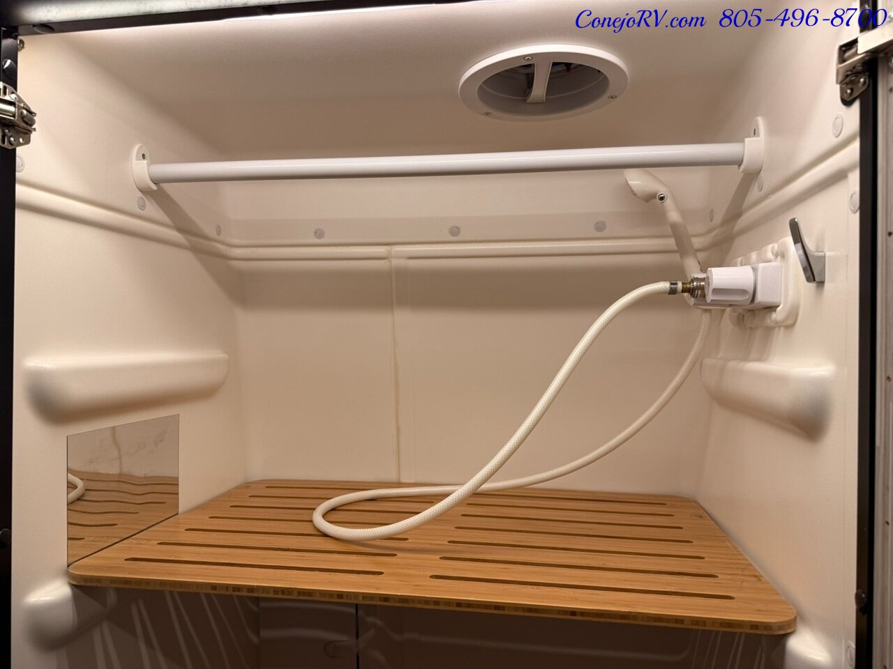 2020 Winnebago Revel 44E 4X4 Sprinter Mercedes Turbo Diesel 89K Miles - Photo 15 - Thousand Oaks, CA 91360