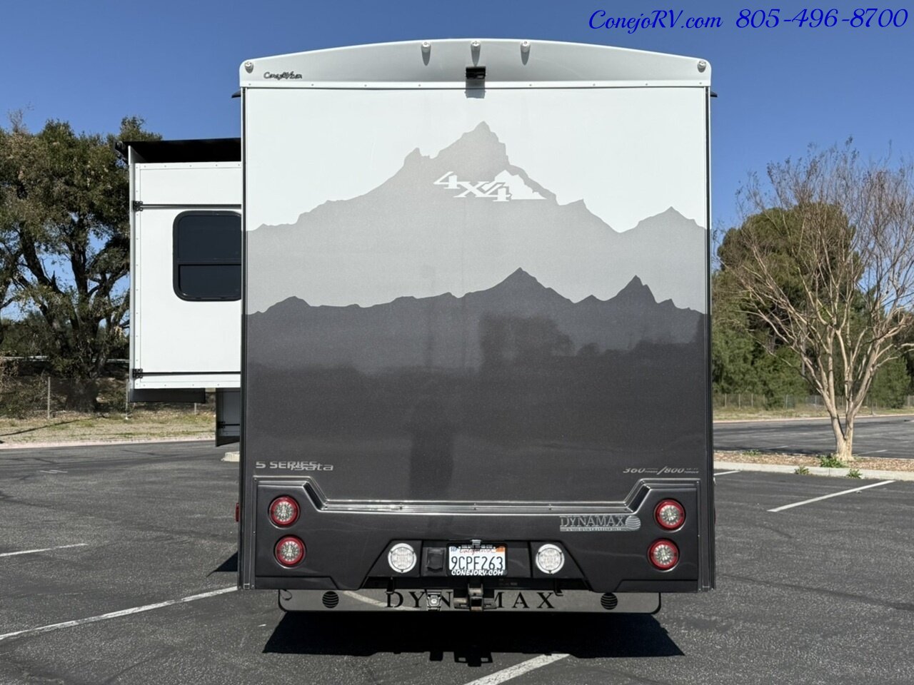 2022 Dynamax Isata 5 Series Xplorer 30FW FOUR WHEEL DRIVE Super-C Full Body Paint Cummins Turbo Diesel 16K Miles - Photo 56 - Thousand Oaks, CA 91360