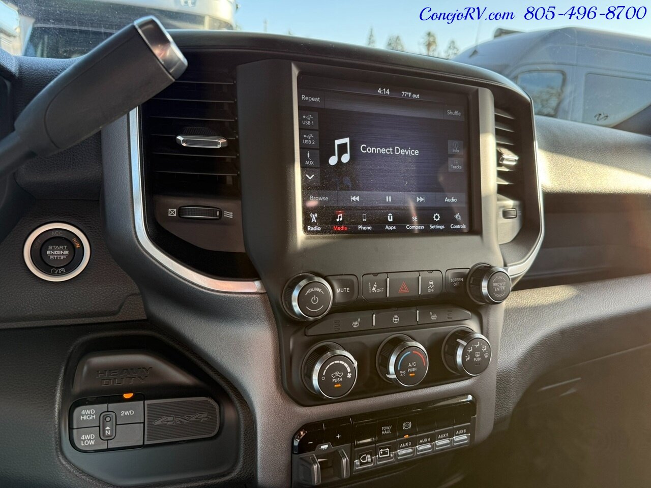 2022 Dynamax Isata 5 Series Xplorer 30FW FOUR WHEEL DRIVE Super-C Full Body Paint Cummins Turbo Diesel 16K Miles - Photo 39 - Thousand Oaks, CA 91360