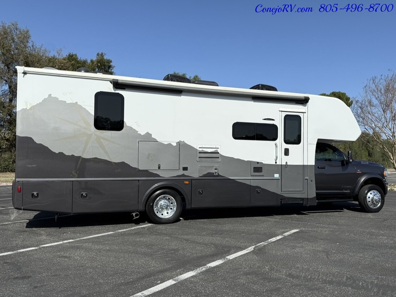2022 Dynamax Isata 5 Series Xplorer 30FW FOUR WHEEL DRIVE Super-C Full Body Paint Cummins Turbo Diesel 16K Miles - Photo 4 - Thousand Oaks, CA 91360